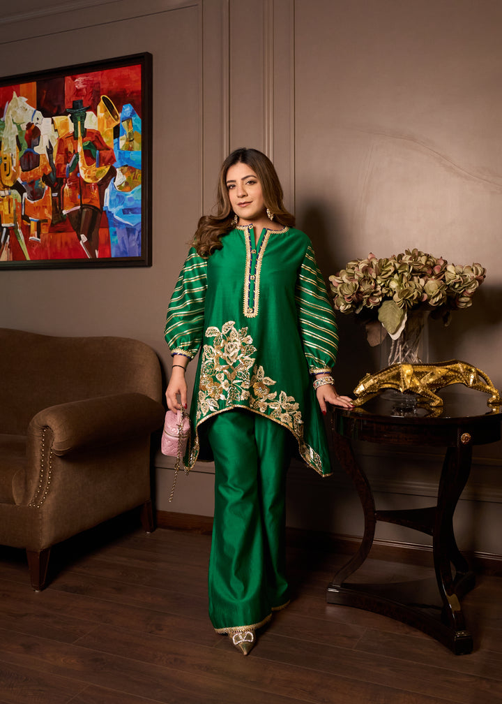 SAHAR SET